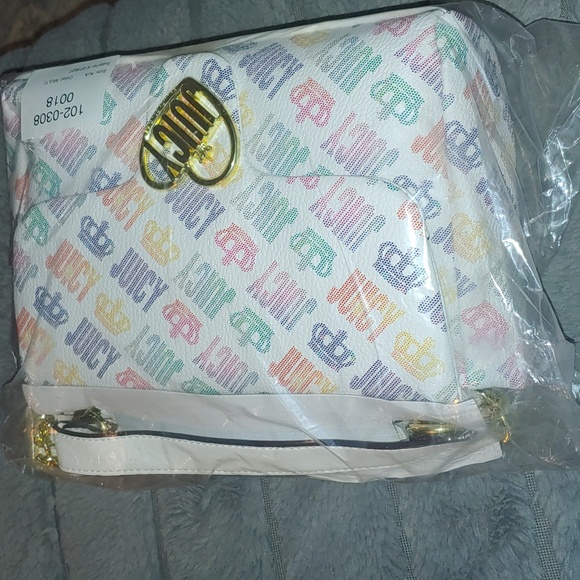 Juicy Couture Flap Crossbody Bag - Picture 5 of 9